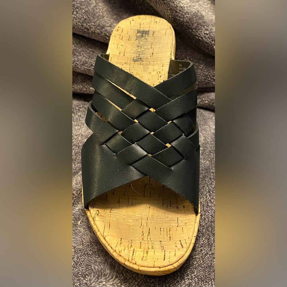 Korks Black wedge size 10M